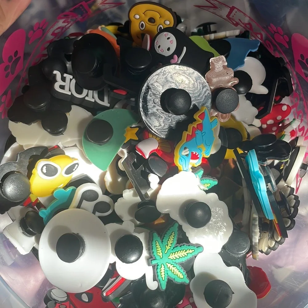 20 random croc charms ! - Picture 2 of 2